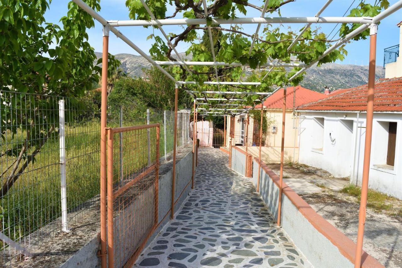 Argiris Kefalonia Traditional Cottage Dhavgata Exterior photo